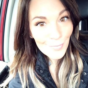 Meet your Posher, Danika